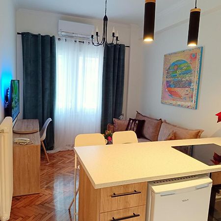 אתונה Golden Apartment In Victoria מראה חיצוני תמונה